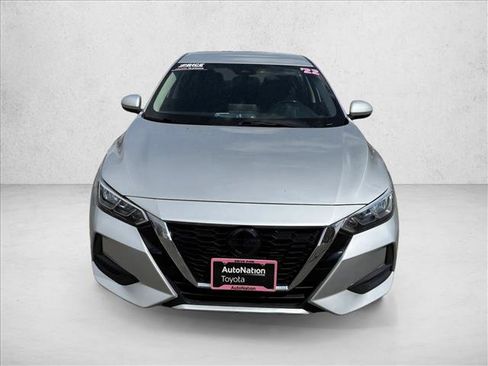 Used 2022 Nissan Sentra SV FWD image 2