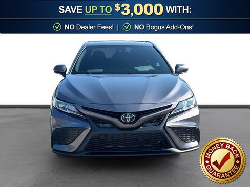Used 2024 Toyota Camry SE FWD image 11