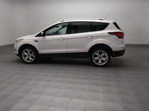 Used 2019 Ford Escape Titanium FWD image 3