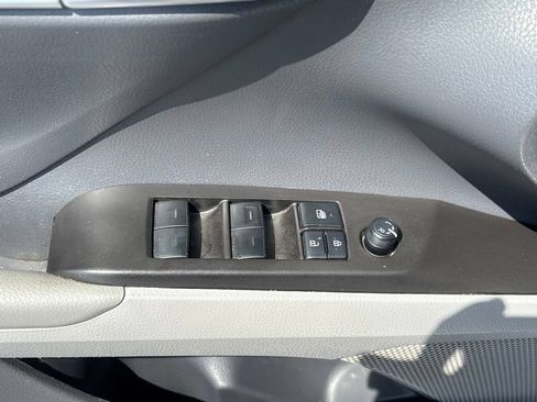 Used 2023 Toyota Camry LE FWD image 7