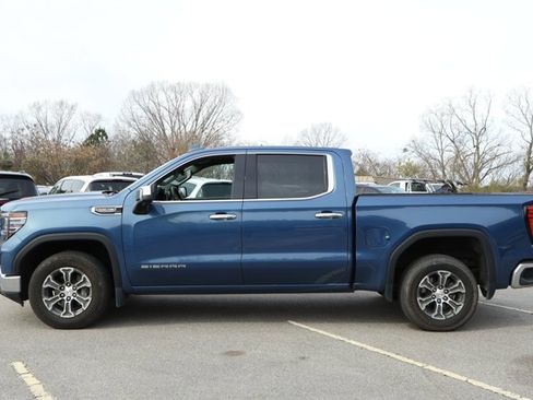 Used 2024 GMC Sierra 1500 SLT image 11