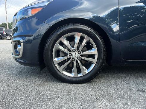 Used 2016 Kia Sedona SX Limited FWD image 20
