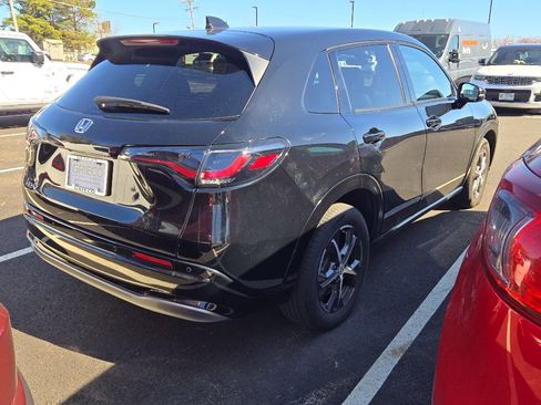 Used 2024 Honda HR-V EX-L image 8
