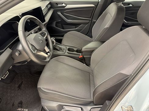 Used 2026 Volkswagen Jetta Sport FWD image 5