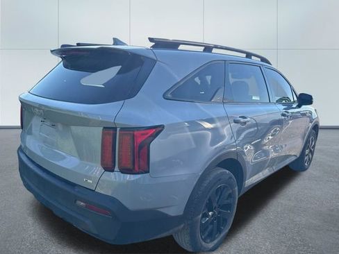 Used 2023 Kia Sorento S w/ Panoramic Sunroof Package AWD/4WD image 4