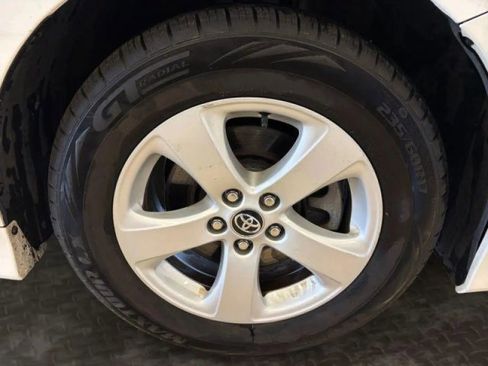 Used 2019 Toyota Sienna LE FWD image 35