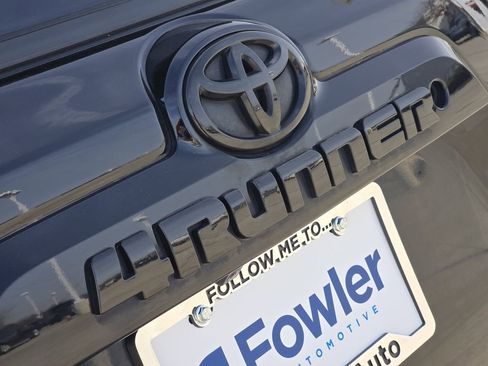 Used 2019 Toyota 4Runner SR5 image 11