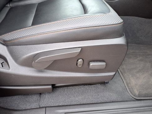 Used 2021 GMC Canyon AT4 image 13