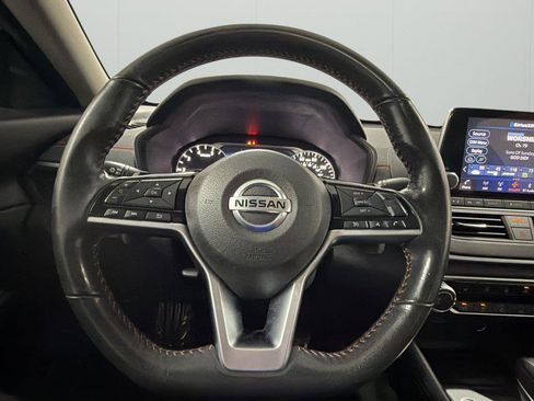 Used 2021 Nissan Altima 2.5 SR w/ SR Premium Package AWD/4WD image 22