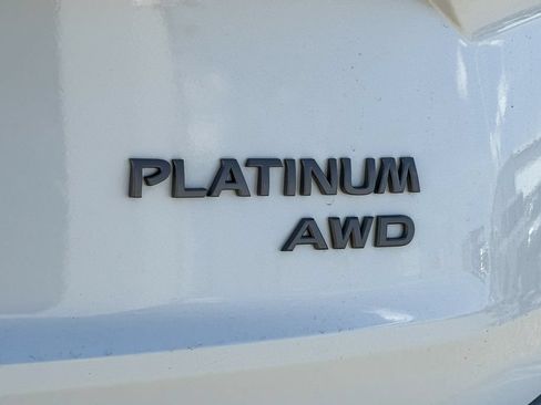 Used 2024 Nissan Rogue Platinum w/ Platinum Premium Package AWD/4WD image 18