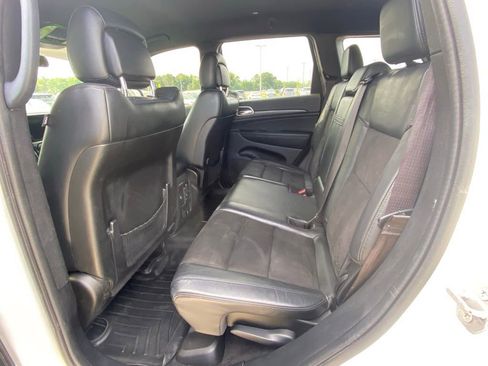 Used 2021 Jeep Grand Cherokee Laredo X AWD/4WD image 22