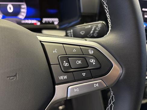 New 2026 Volkswagen Taos S image 15