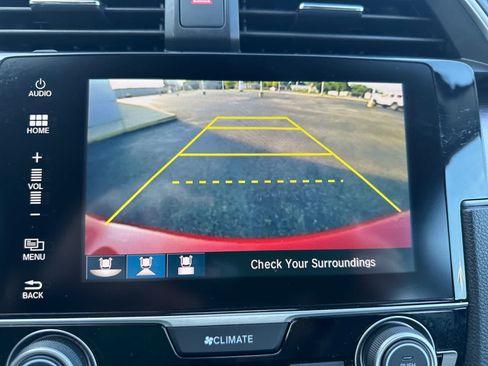 Used 2017 Honda Civic Touring image 23