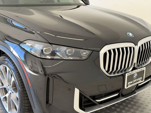 Certified 2024 BMW X5 xDrive50e w/ Premium Package AWD/4WD image 12
