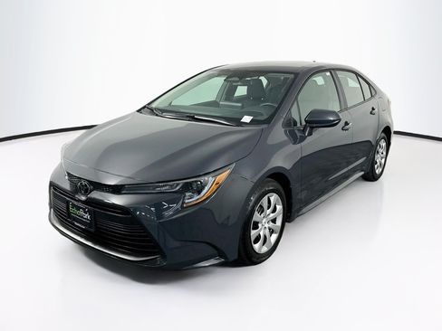 Used 2026 Toyota Corolla LE FWD image 3