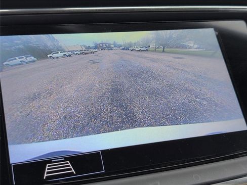 Used 2021 Buick Enclave Essence w/ Sound and Sites Package image 23