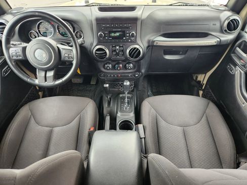 Used 2017 Jeep Wrangler Unlimited Sport w/ Quick Order Package 24S AWD/4WD image 18