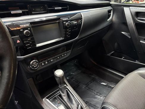 Used 2015 Toyota Corolla S image 24