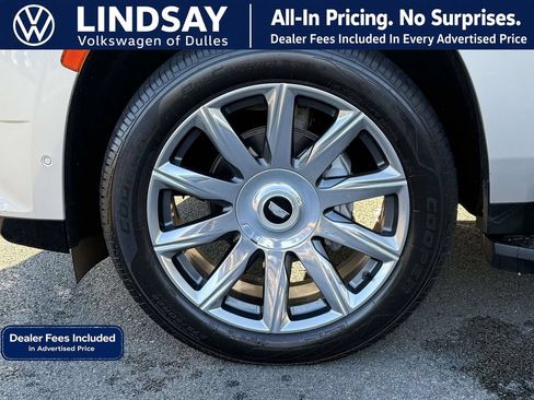 Used 2021 Cadillac Escalade Premium Luxury Platinum w/ Heavy-Duty Trailer Package AWD/4WD image 8