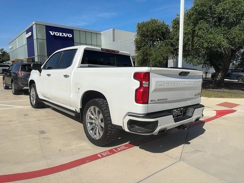 Used 2021 Chevrolet Silverado 1500 High Country w/ Technology Package image 4