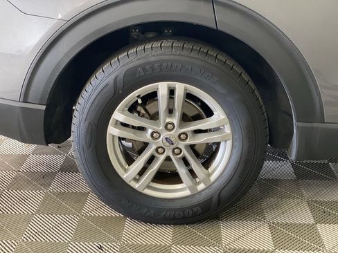 Used 2022 Ford Explorer XLT RWD image 18