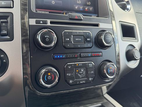 Used 2015 Ford Expedition Limited w/ Equipment Group 301A AWD/4WD image 21