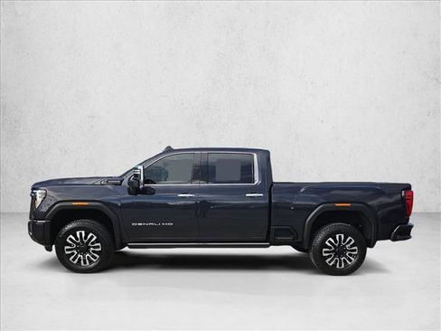 Used 2024 GMC Sierra 3500 Denali Ultimate image 8