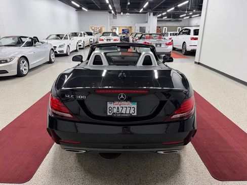 Used 2018 Mercedes-Benz SLC 300 image 12