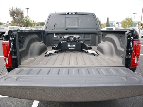 New 2026 RAM 3500 Laramie AWD/4WD image 34