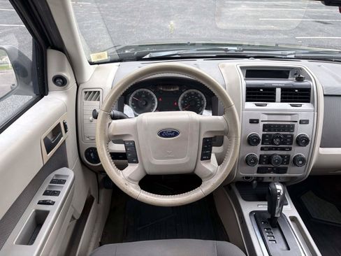 Used 2009 Ford Escape 2WD Hybrid image 14