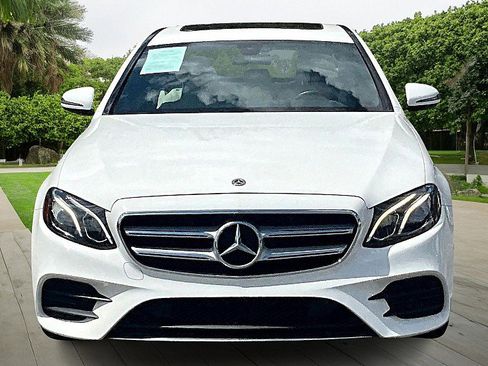 Used 2018 Mercedes-Benz E 300 4d Sedan E300 w/ Premium 1 Package image 3