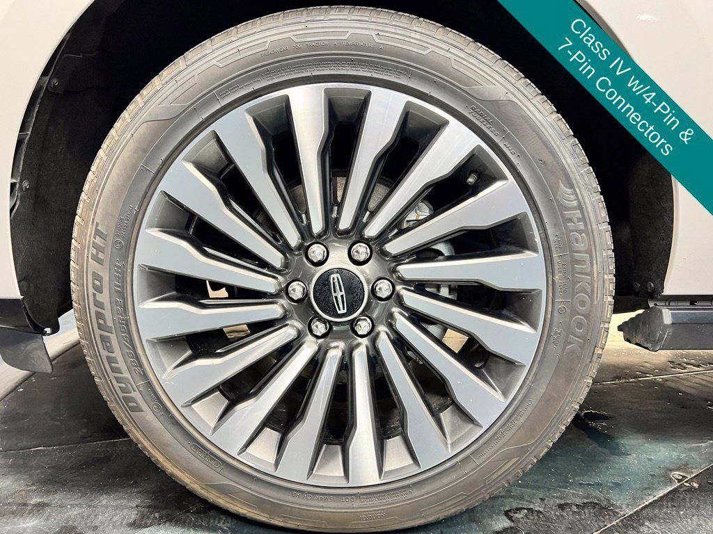 Used 2021 Lincoln Navigator L Reserve w/ Luxury Package AWD/4WD image 11