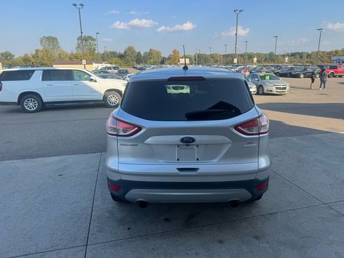 Used 2014 Ford Escape SE image 6
