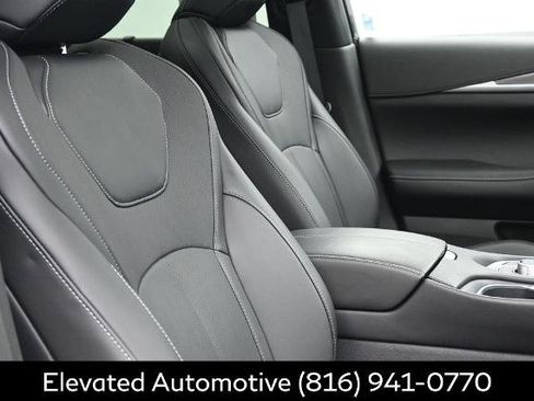 Certified 2026 INFINITI QX60 Luxe w/ Cargo Package AWD/4WD image 8