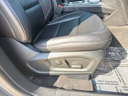 Used 2023 Ford Explorer XLT w/ Equipment Group 202A image 15