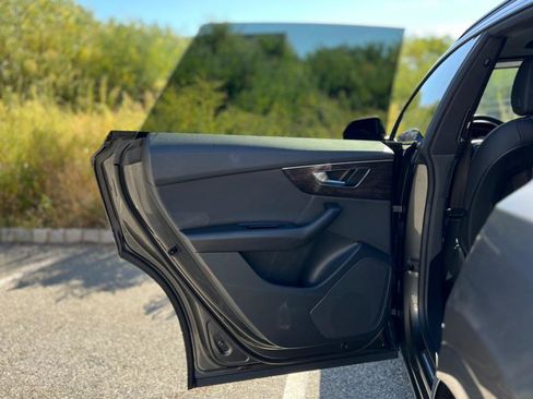 Used 2021 Audi Q8 Premium w/ Black Optic Package image 37