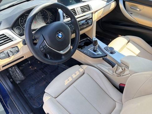 Used 2018 BMW 320i xDrive Sedan w/ Sport Package AWD/4WD image 4