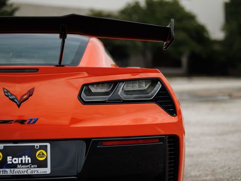 Used 2019 Chevrolet Corvette ZR1 RWD image 30