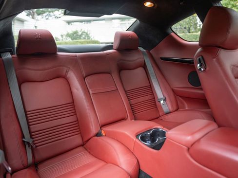 Used 2009 Maserati GranTurismo S RWD image 15