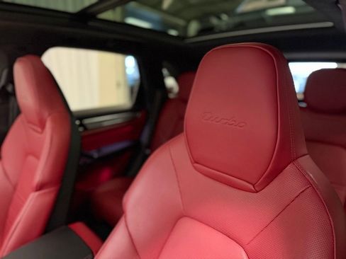 Certified 2023 Porsche Cayenne Turbo image 6