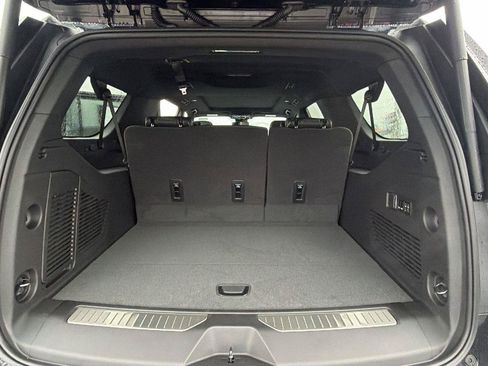 New 2026 Chevrolet Suburban Premier w/ Sun And Tow Package AWD/4WD image 10