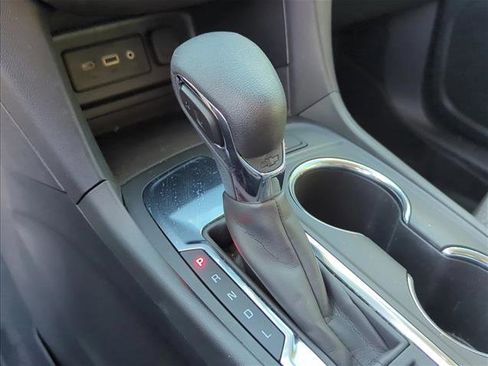 Used 2022 Chevrolet Equinox LT FWD image 19