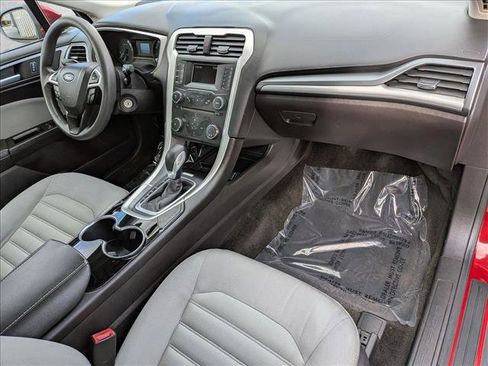 Used 2015 Ford Fusion S image 20