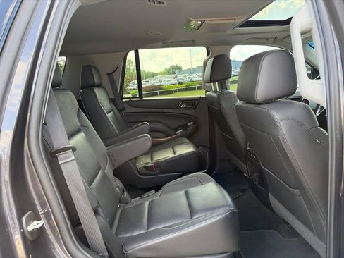 Used 2018 Chevrolet Tahoe Premier RWD image 35