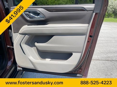 Used 2023 GMC Yukon XL SLE w/ Gmc Pro Safety Plus Package AWD/4WD image 17