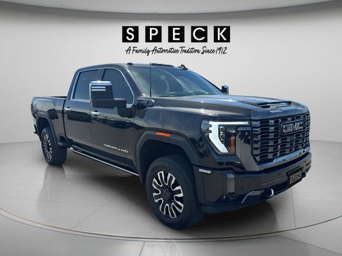 Used 2024 GMC Sierra 3500 Denali Ultimate AWD/4WD image 8