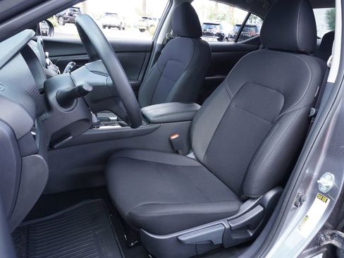 New 2025 Nissan Sentra S image 13