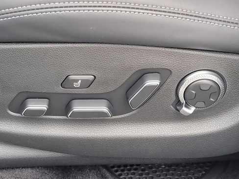 New 2025 Genesis GV70 3.5T Sport w/ Sport Advanced Package image 36