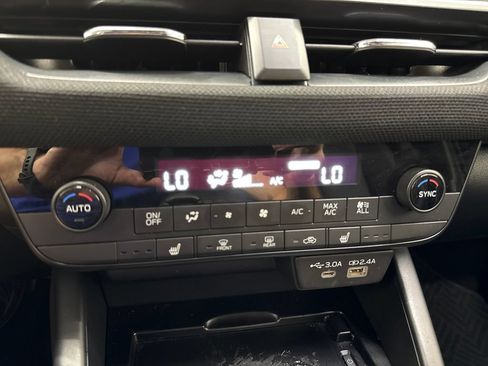 Certified 2026 Subaru Outback Limited AWD/4WD image 23