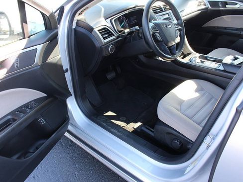 Used 2018 Ford Fusion S image 10